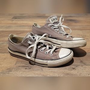 Gray Converse size 9